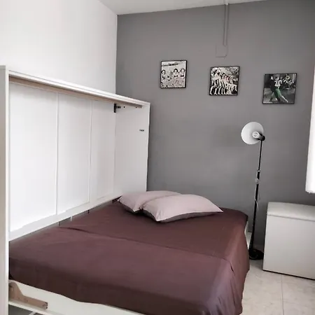 Studio Estela 아파트